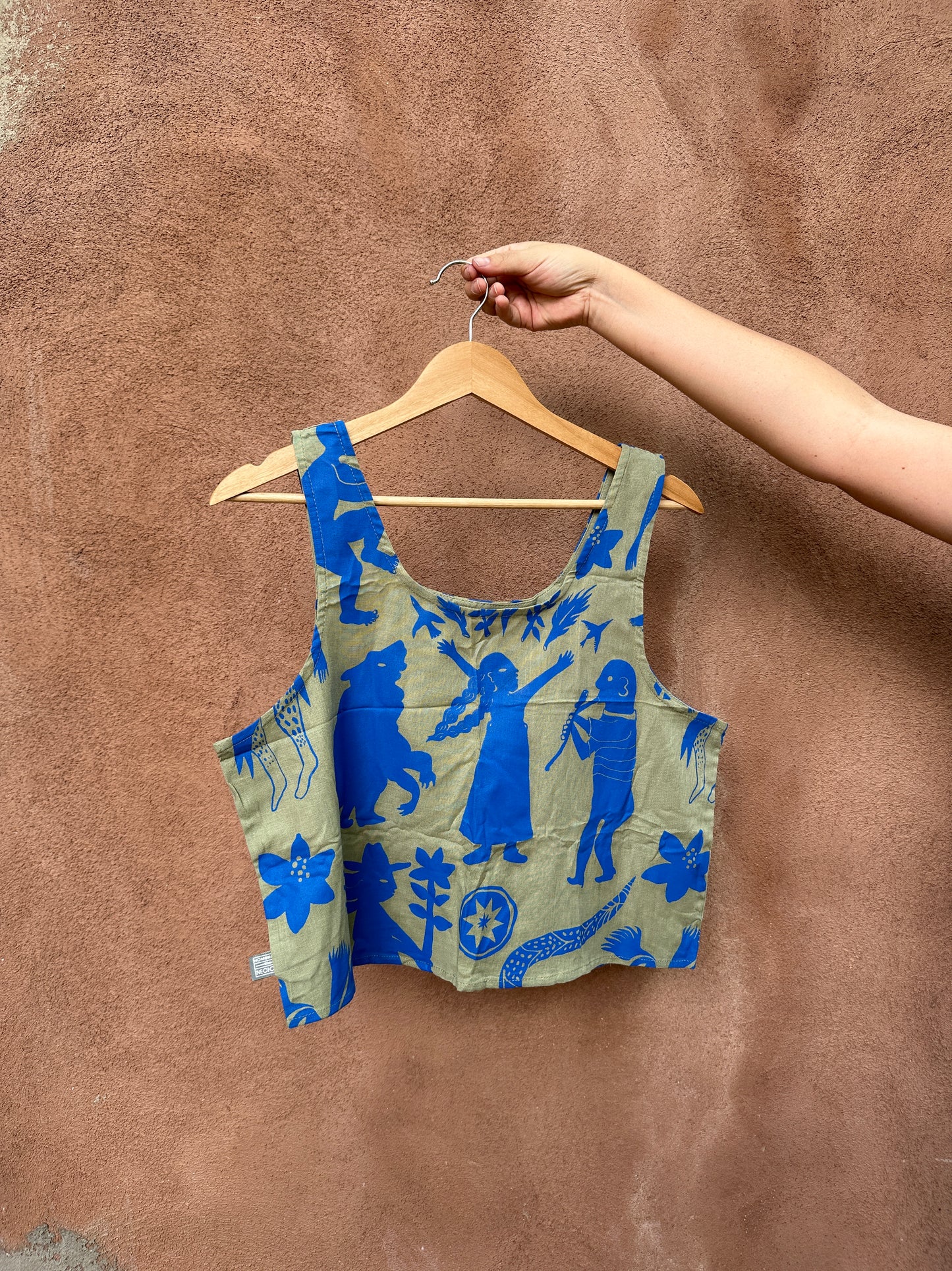 Tank tops ~ Large - Screen Printed