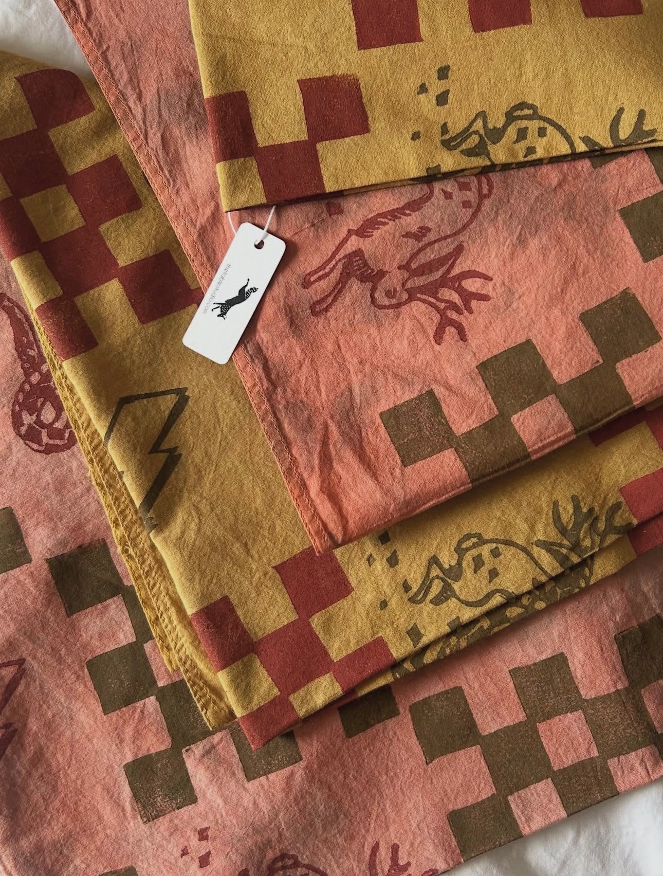 Hand-dyed bandana - pink
