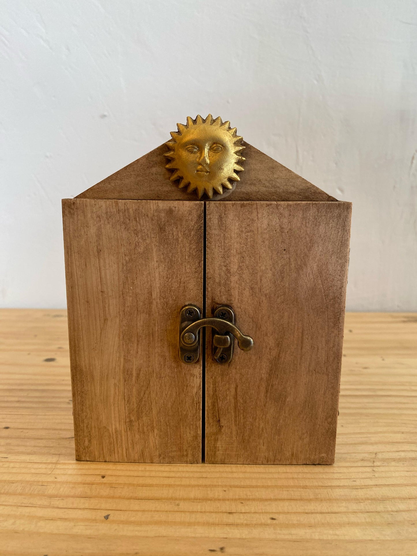 Retablo Solid Wood “Llama Cosmica"