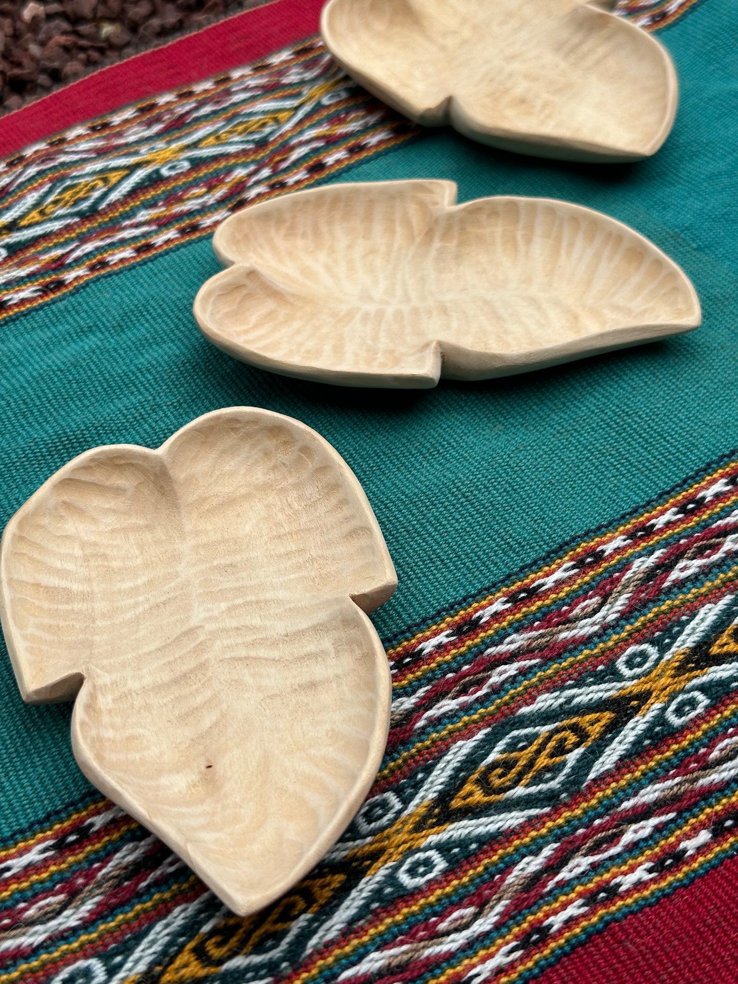 Wooden Leaf little Tray ~ handcarved