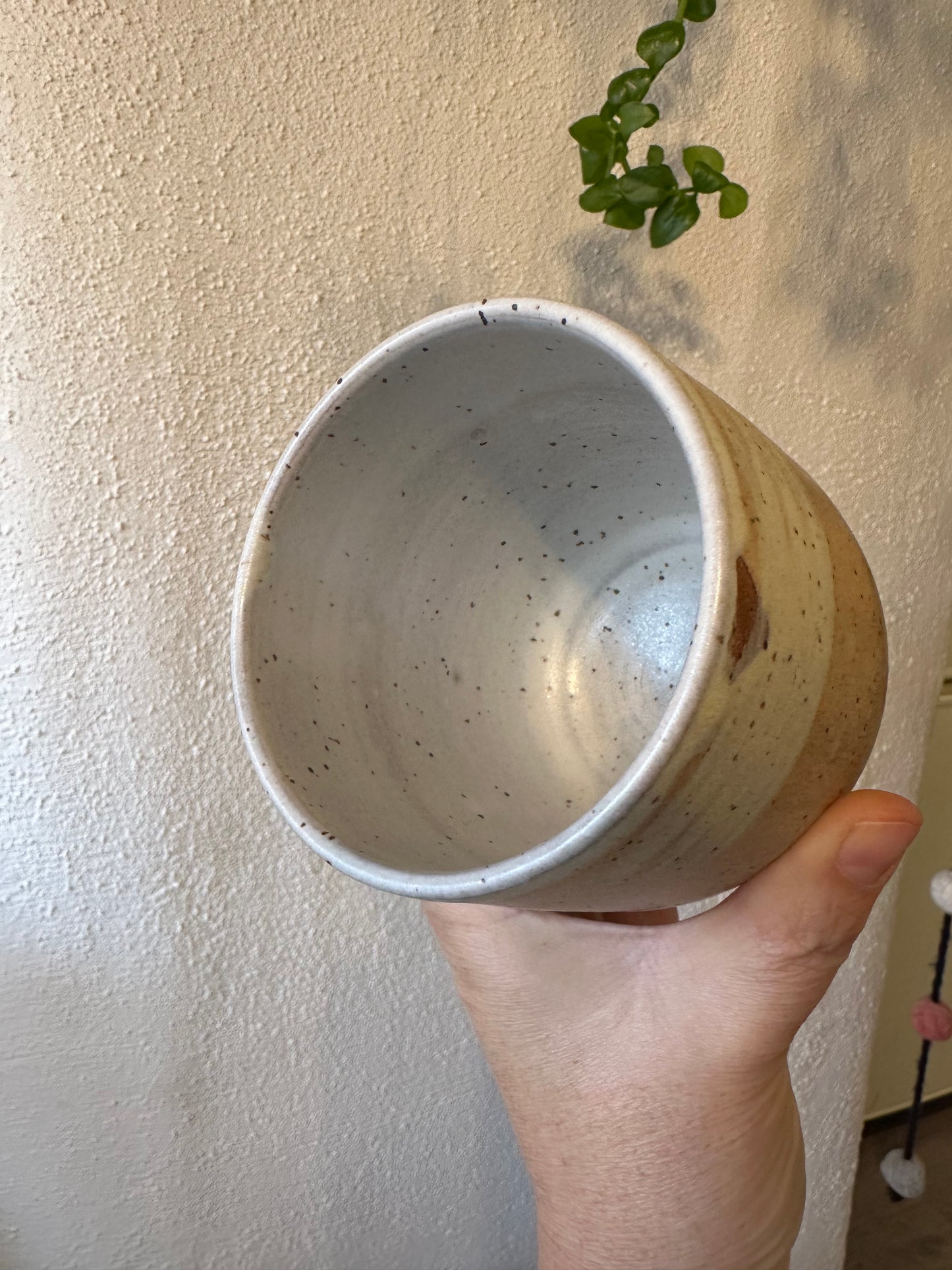 Cup ~ Straw ~ off white speckled interior