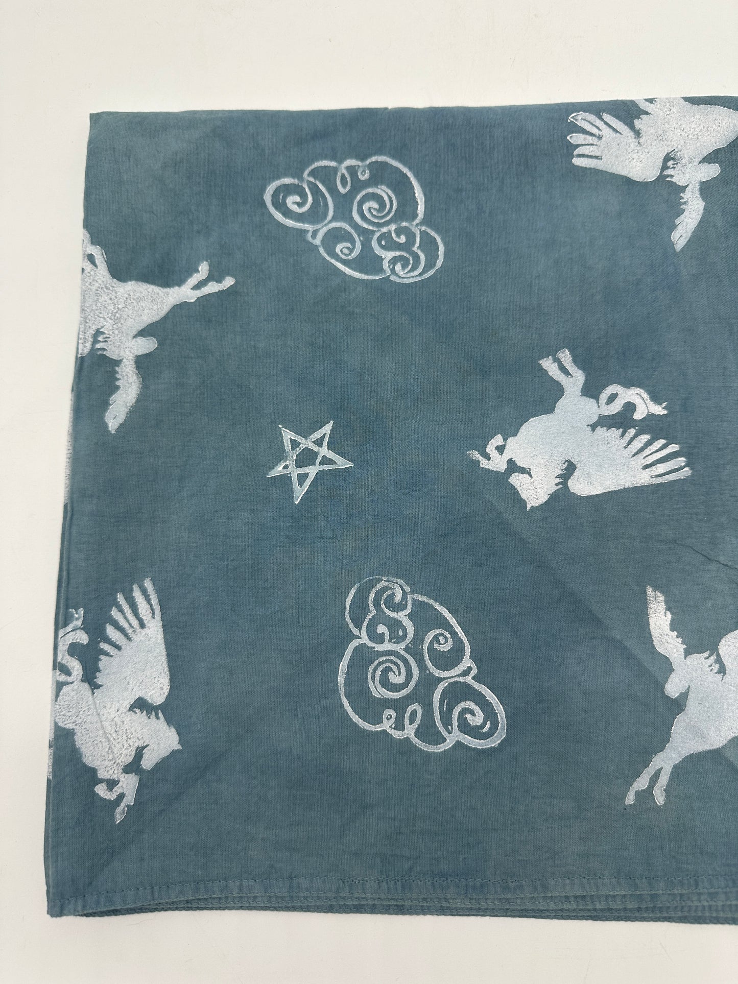Hand-dyed bandana - blue