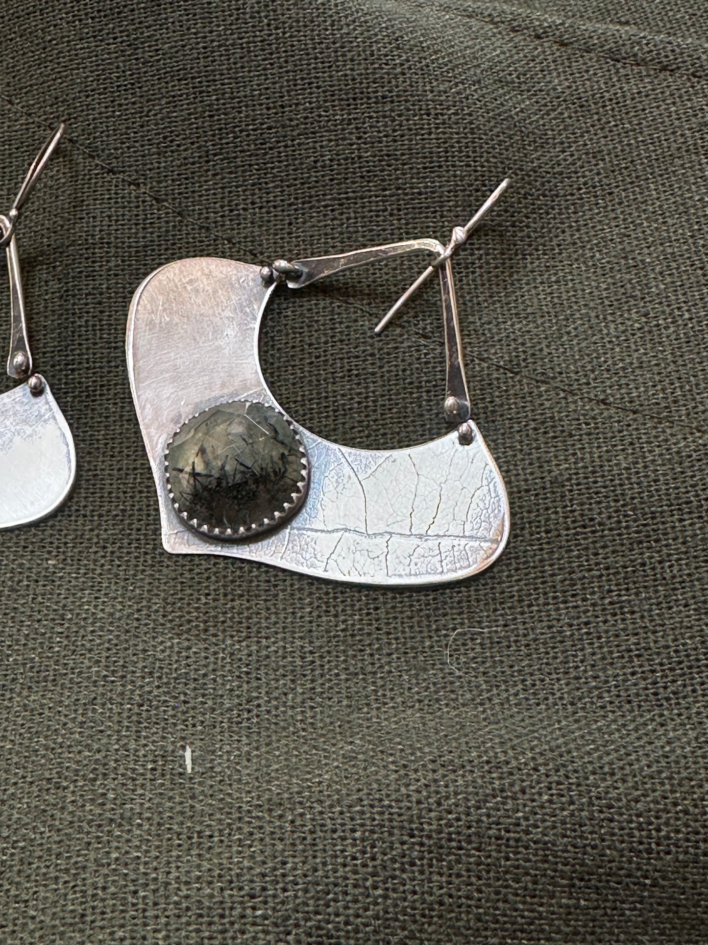 Prehnite Aspen Leaf earrings - sterling silver