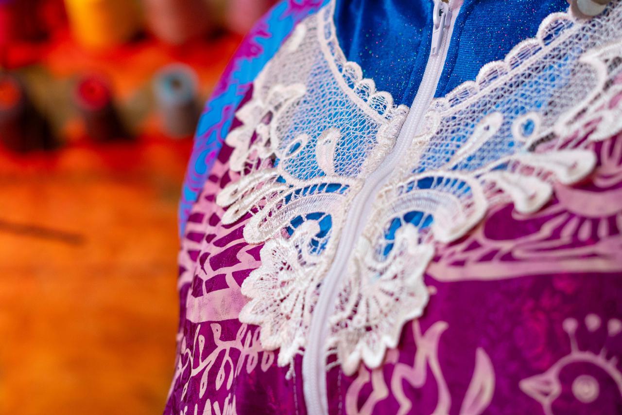 Windbreaker ~ Screen Printed ~ Medium