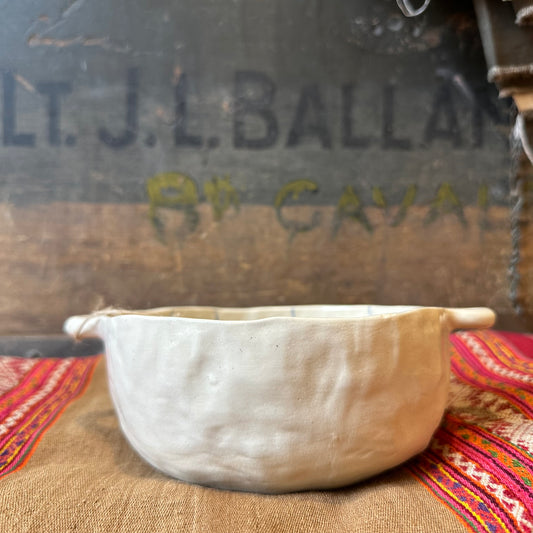 Pasta bowls with handles