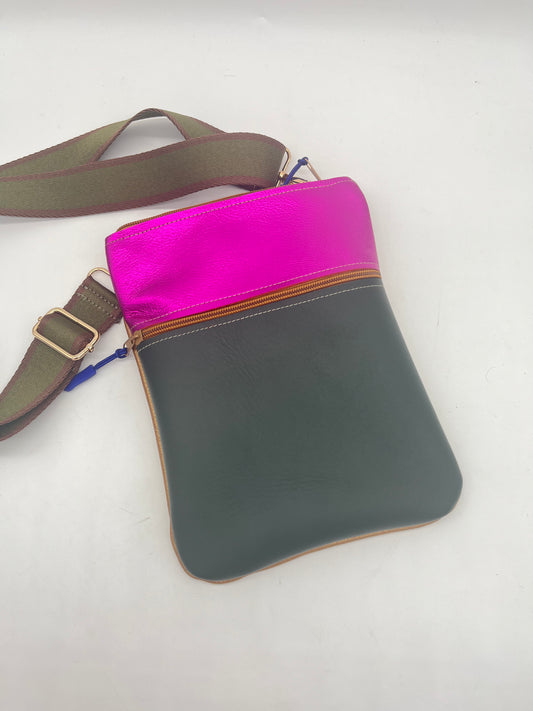 Small Crossbody Bag ~ multicolor ~ brown zipper