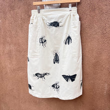 Load image into Gallery viewer, Skirts ~ Collection Bichos ~ Screen Printed
