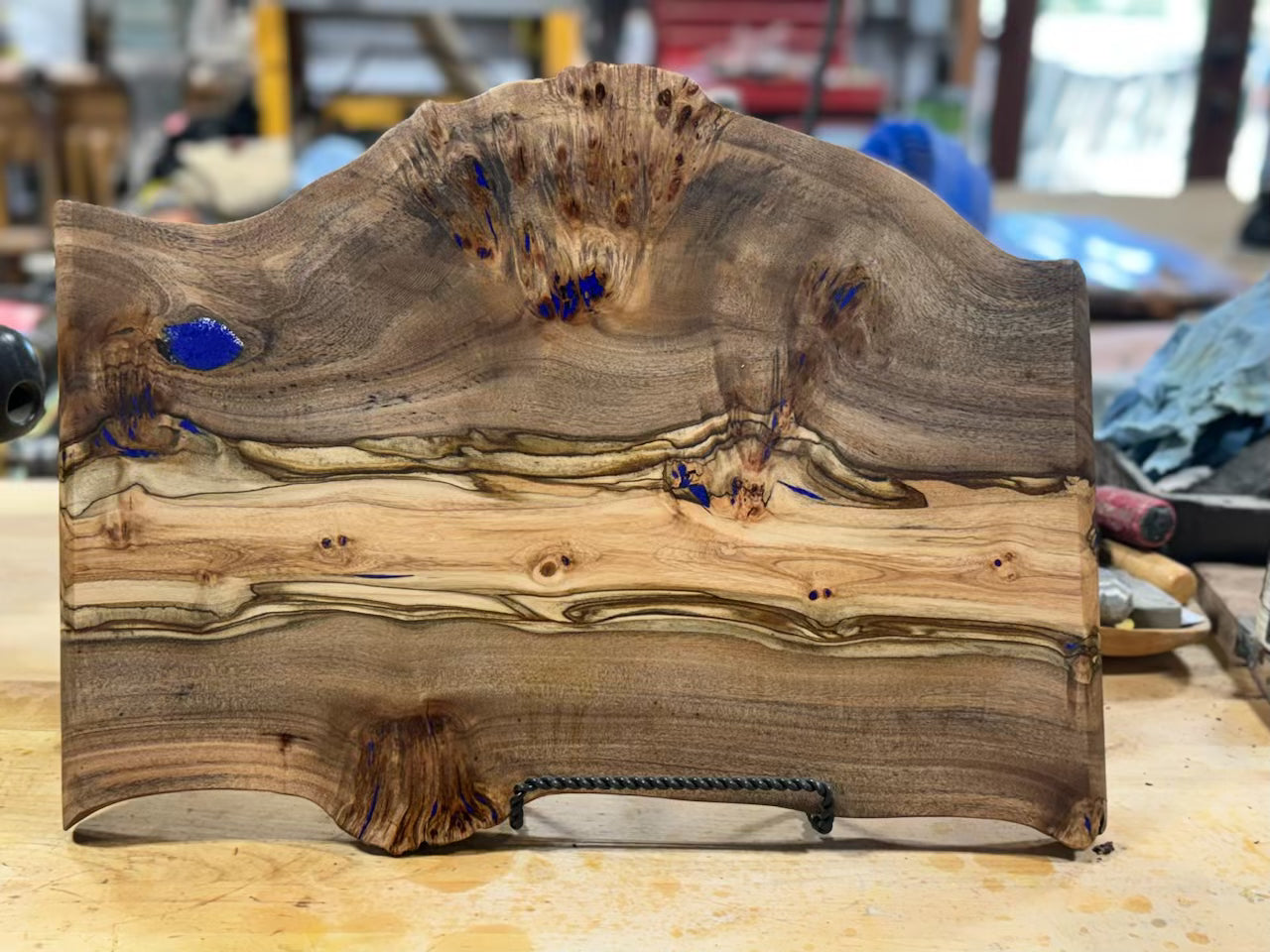 Peppercorn tray inlaid with Lapis Lazuli