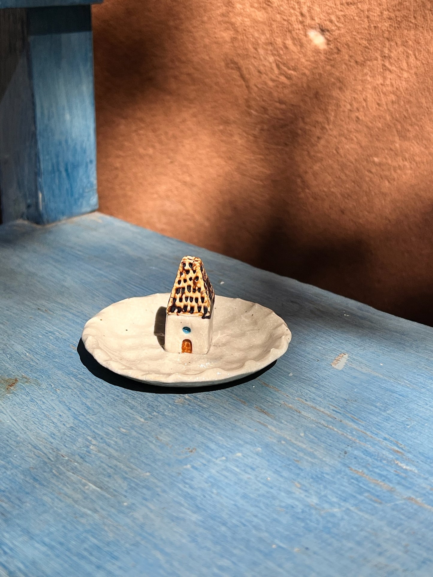 Little house incense dish