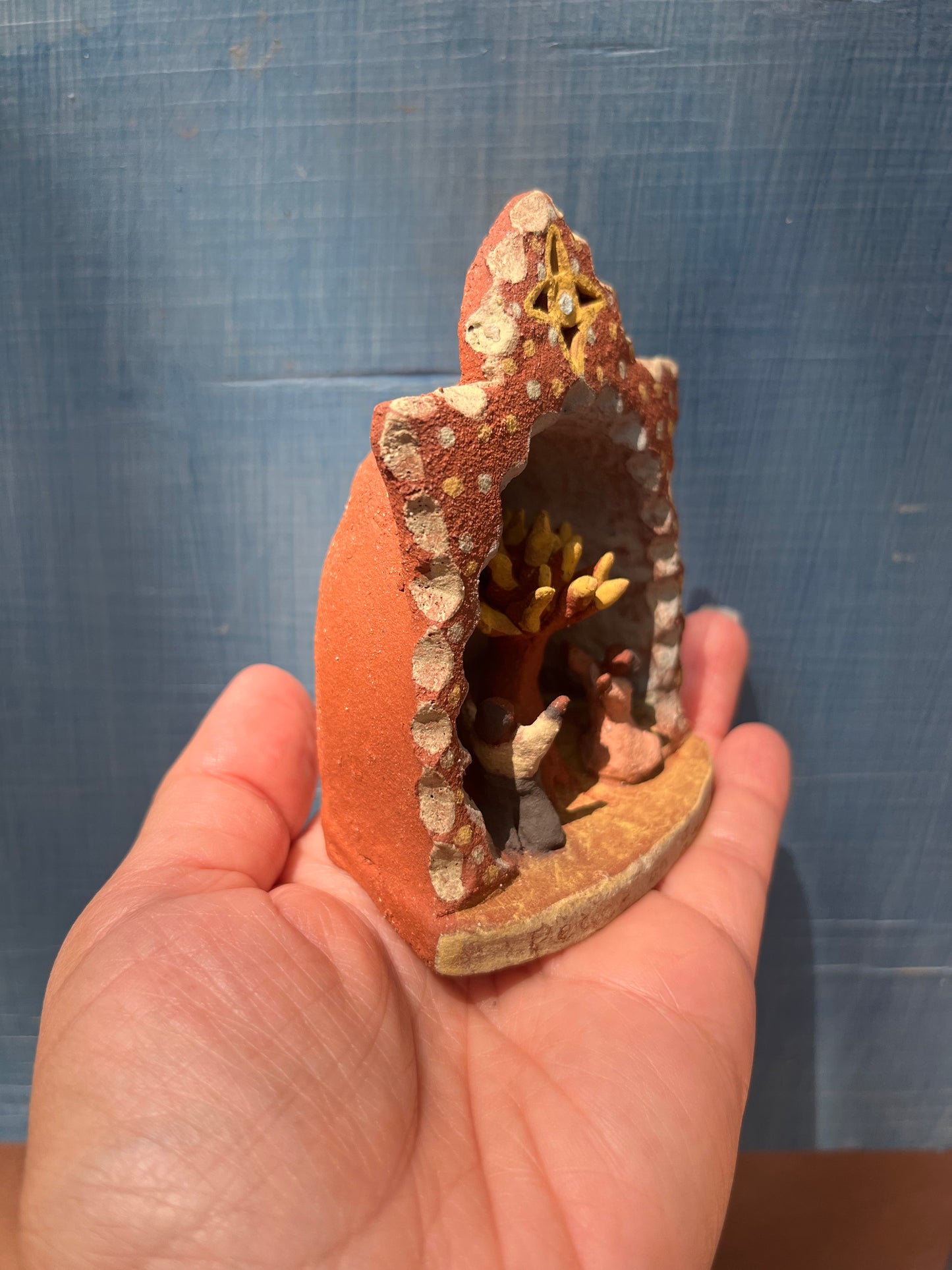Little altar sculpture ~ Peace on Earth