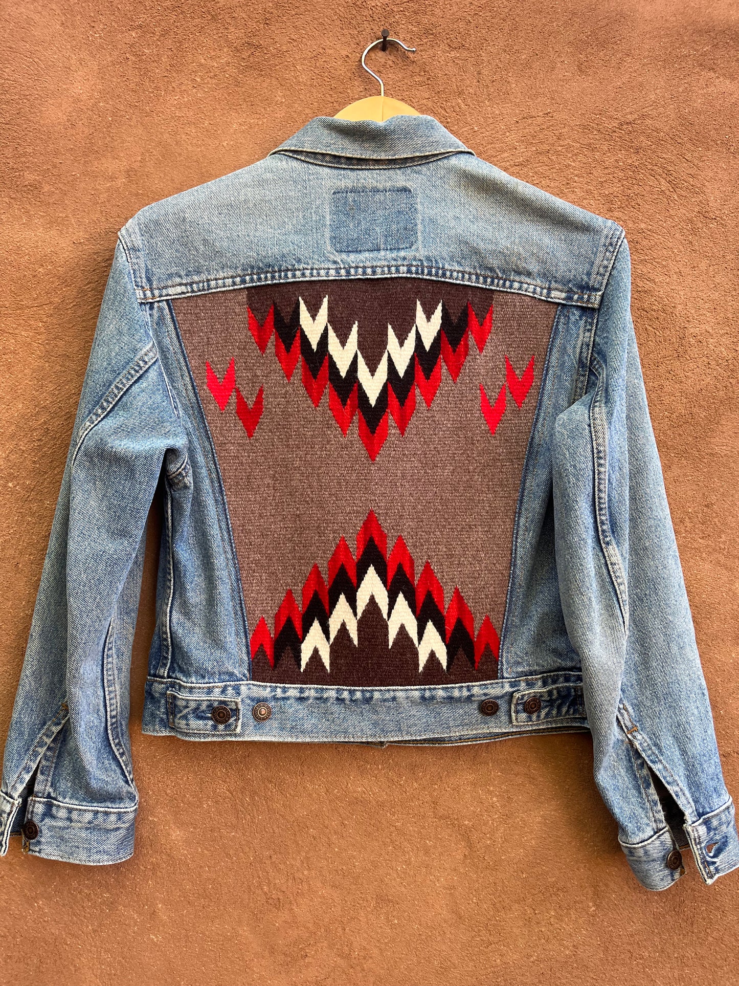 Vintage Levi’s jacket ~ Woman's Small