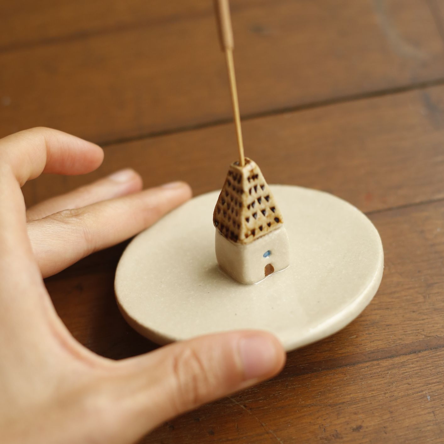 Little house incense dish