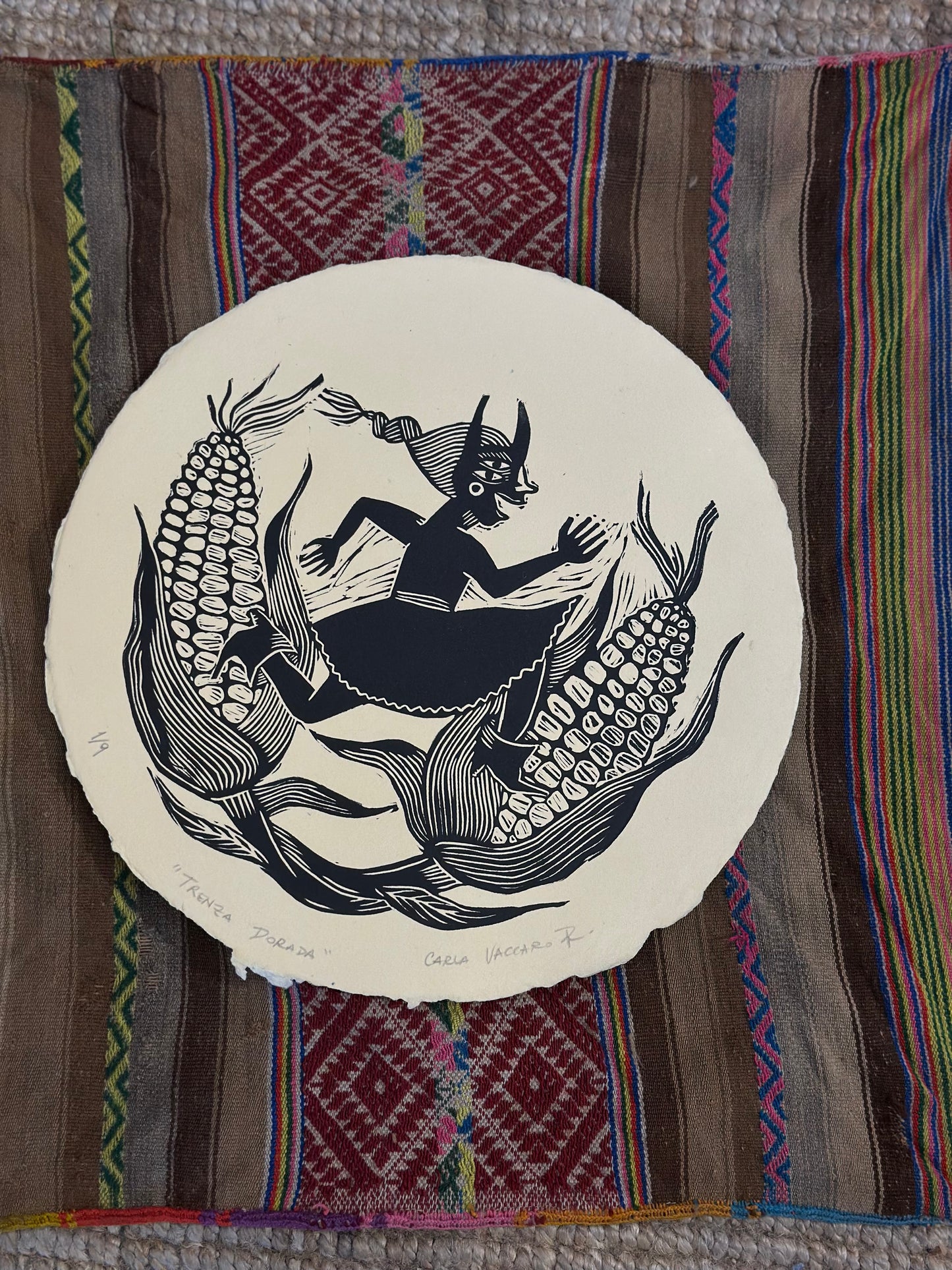 Trenza Dorada - Linocut Round Print