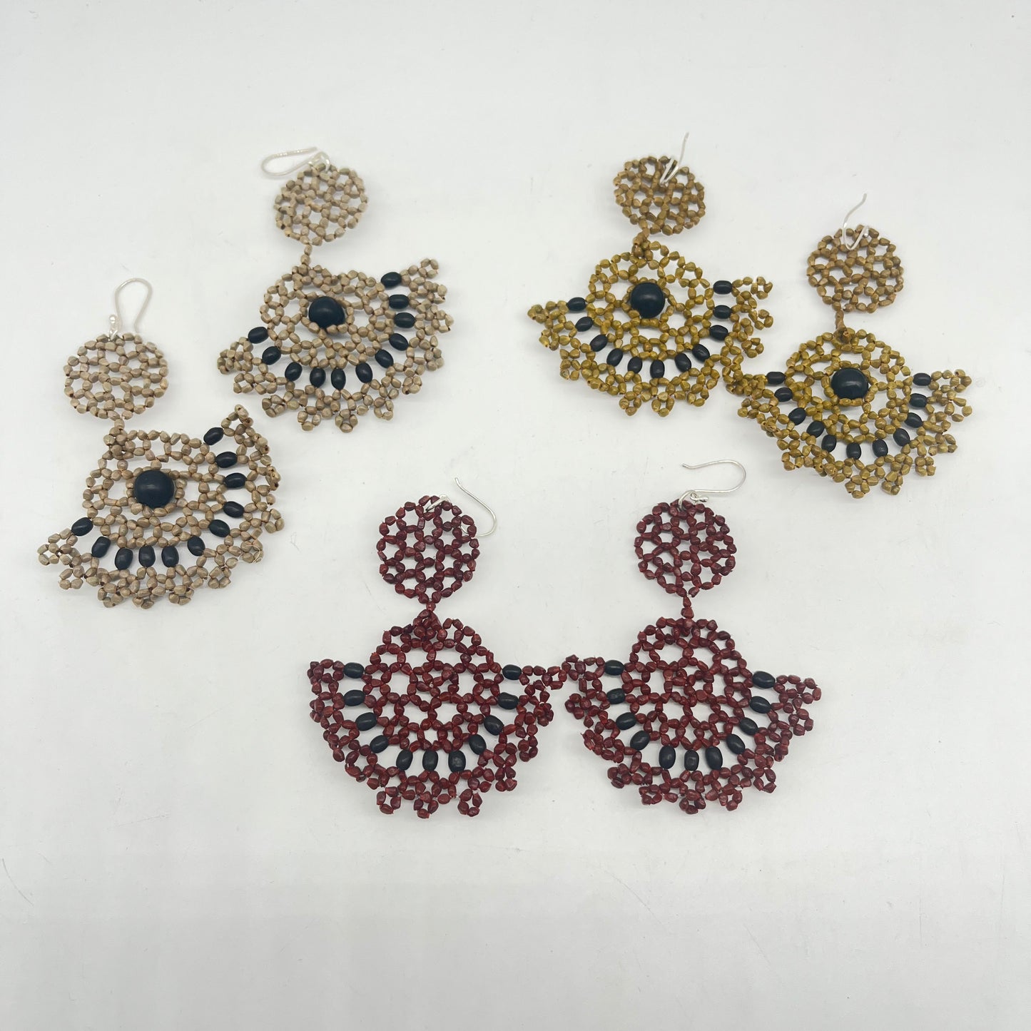 Earrings “Abanico” ~ Amazonian Seed