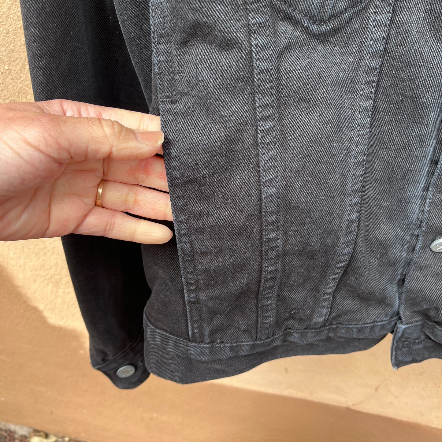 Vintage Calvin Klein jacket, Woman's Large: commercially dyed yarns. Size Small