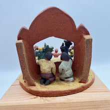 Load image into Gallery viewer, Little sculpture - Puppet Show
