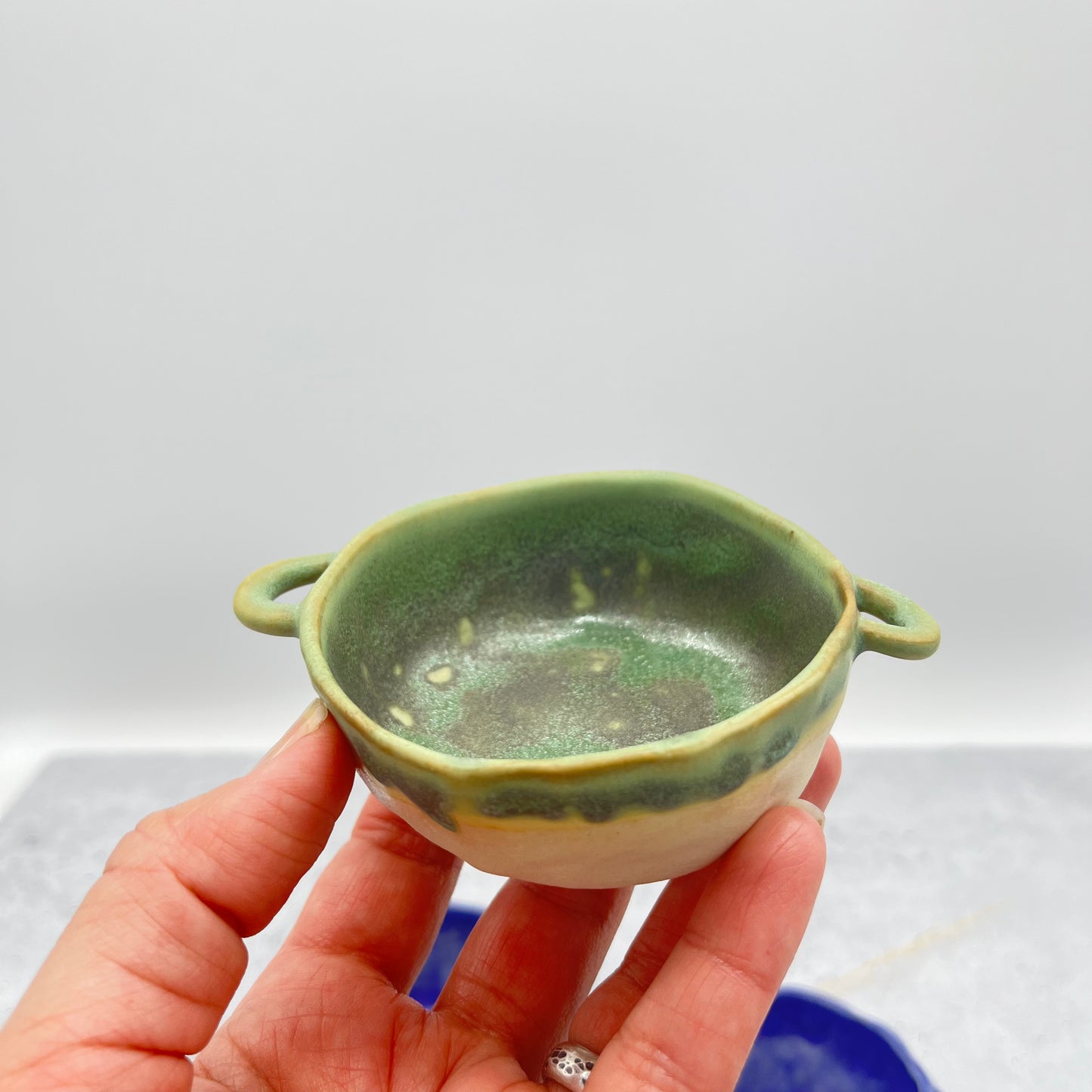 Assorted bowls with handles