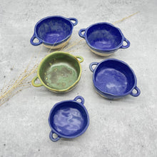 Load image into Gallery viewer, Assorted bowls with handles
