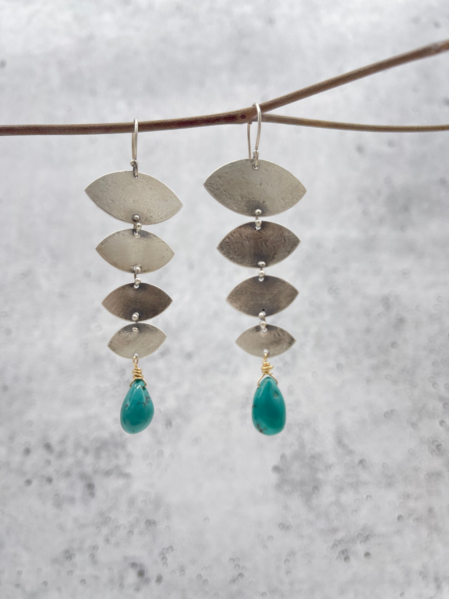 Kingman Turquoise Eyes Connected dangle earrings - Sterling Silver