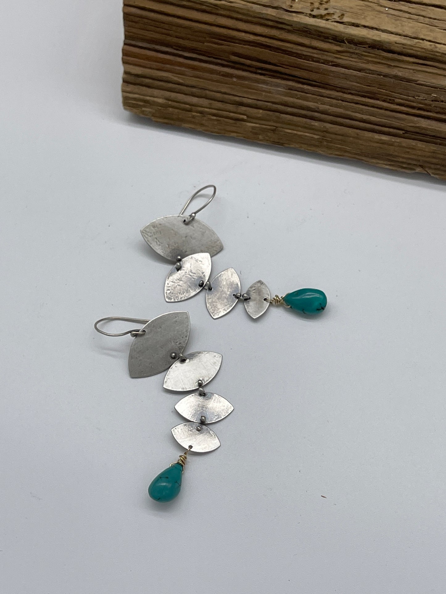 Kingman Turquoise Eyes Connected dangle earrings - Sterling Silver
