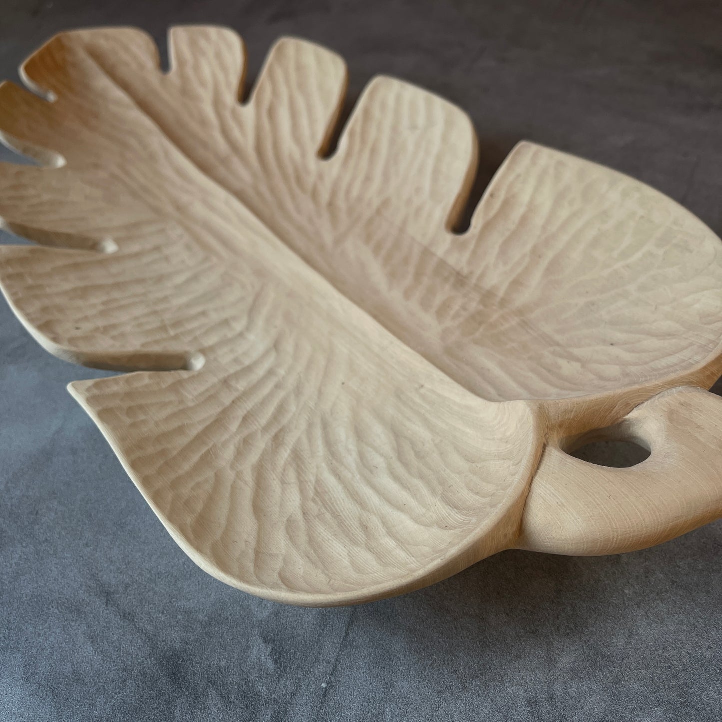 Wooden Leaf Tray ~ handcarved