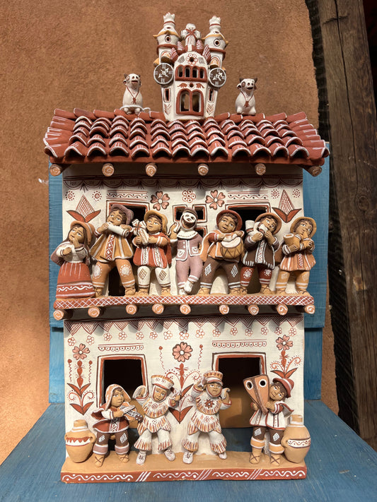 House with Balcony - Large