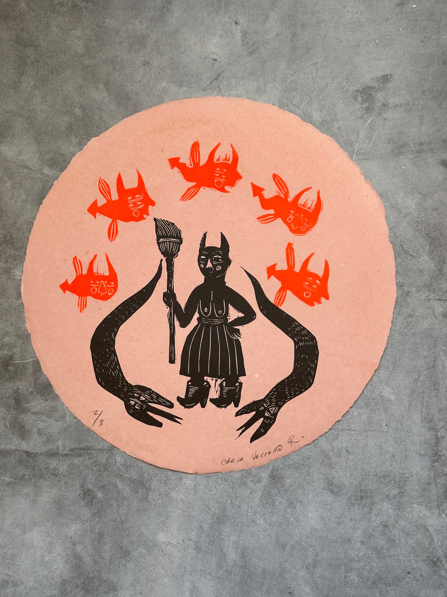 El Aseo - Linocut Round Print