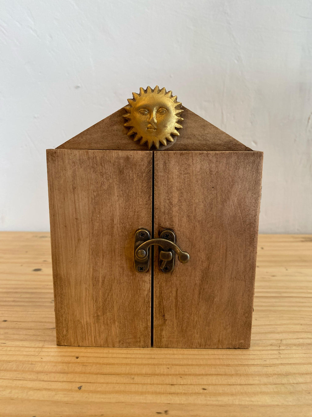 Retablo Solid Wood “Llama Cosmica"