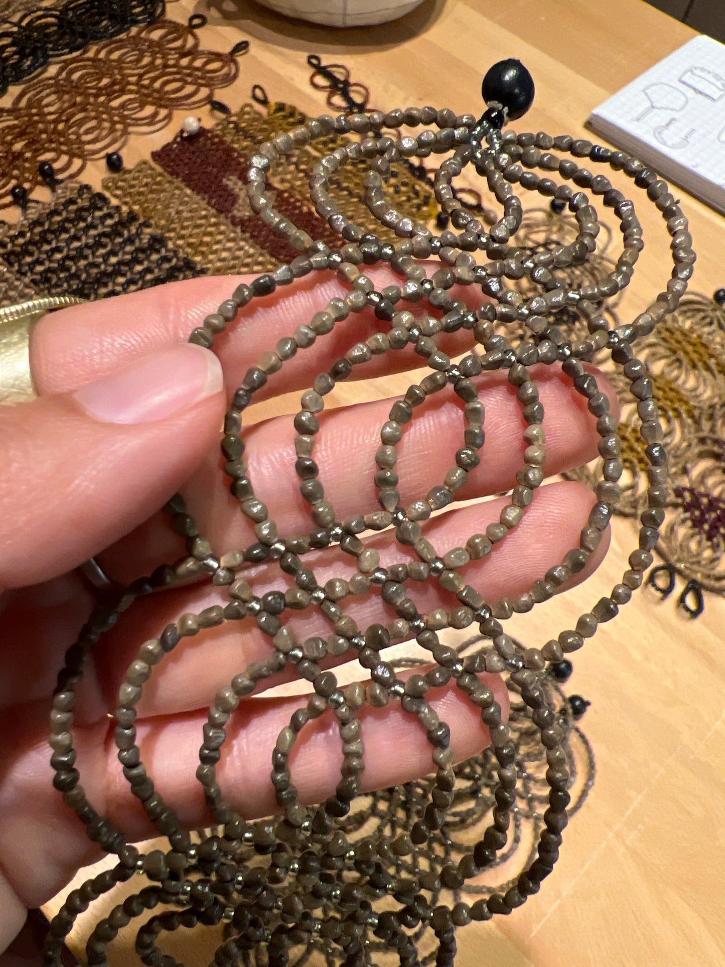 Bracelet Ikish - gray ~ Amazonian Seeds