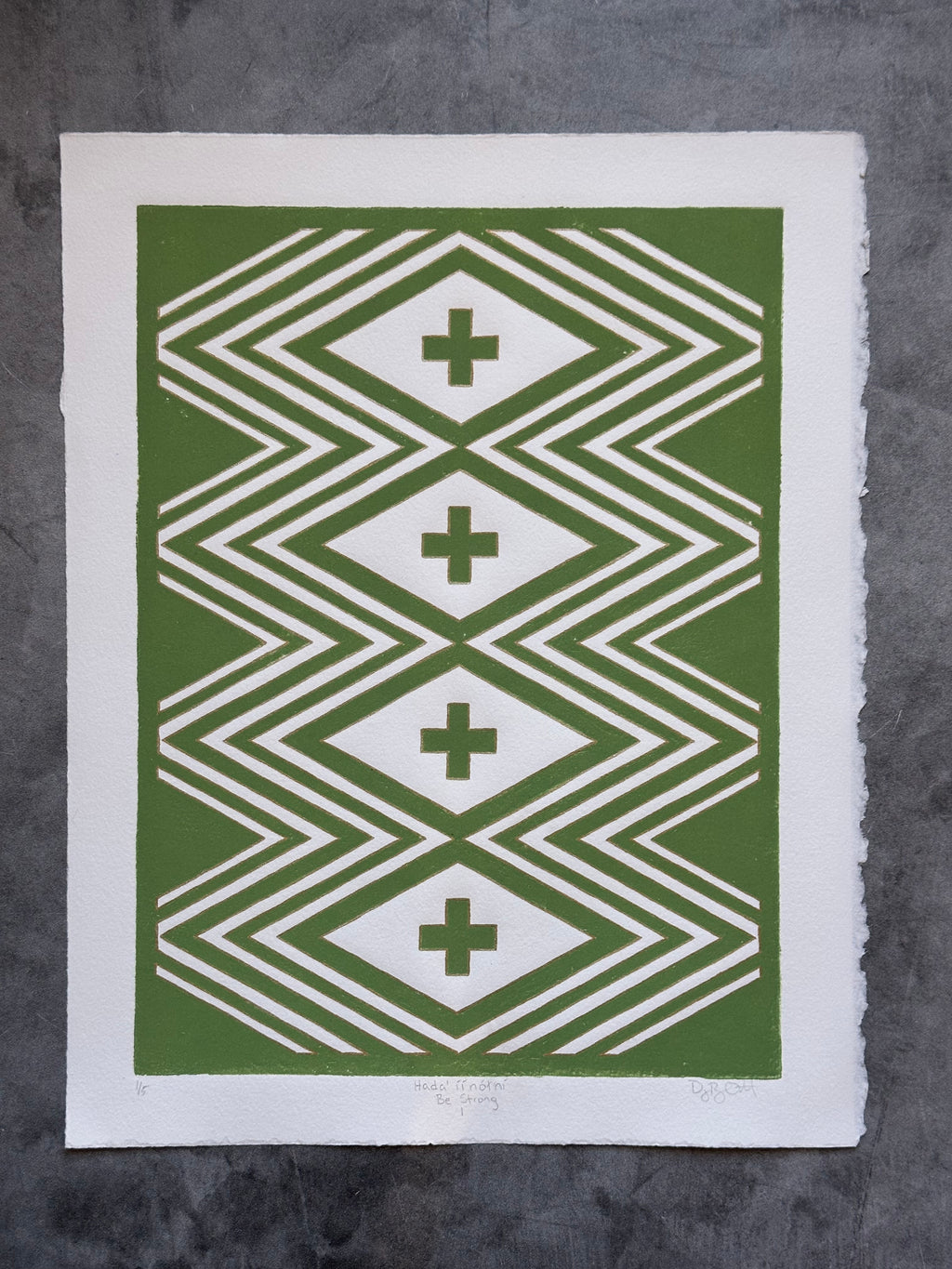 Be strong - Hada’ íínótni - Relief Print with gold lines 11”x14”