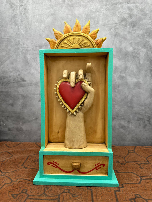 Retablo with drawer “Mano Corazon”