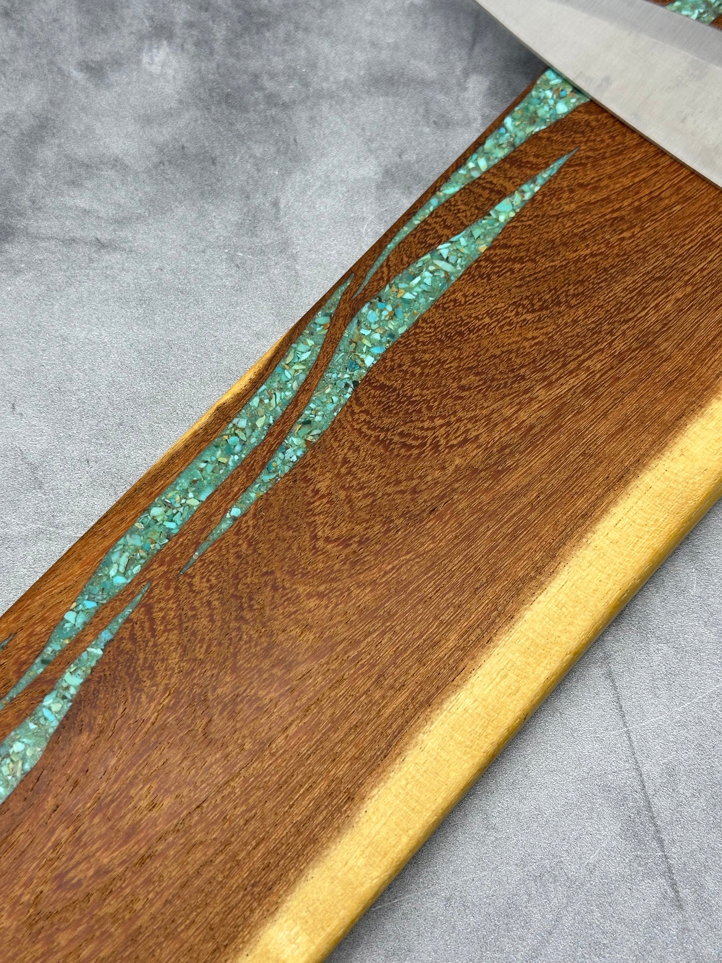 Knife block with Kingman turquoise inlaid