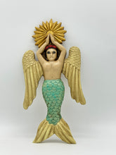 Load image into Gallery viewer, Sirena con alas

