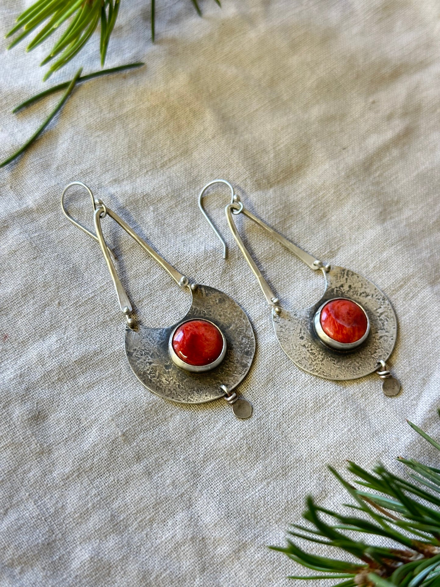 Spiny Oyster Long earrings - sterling silver