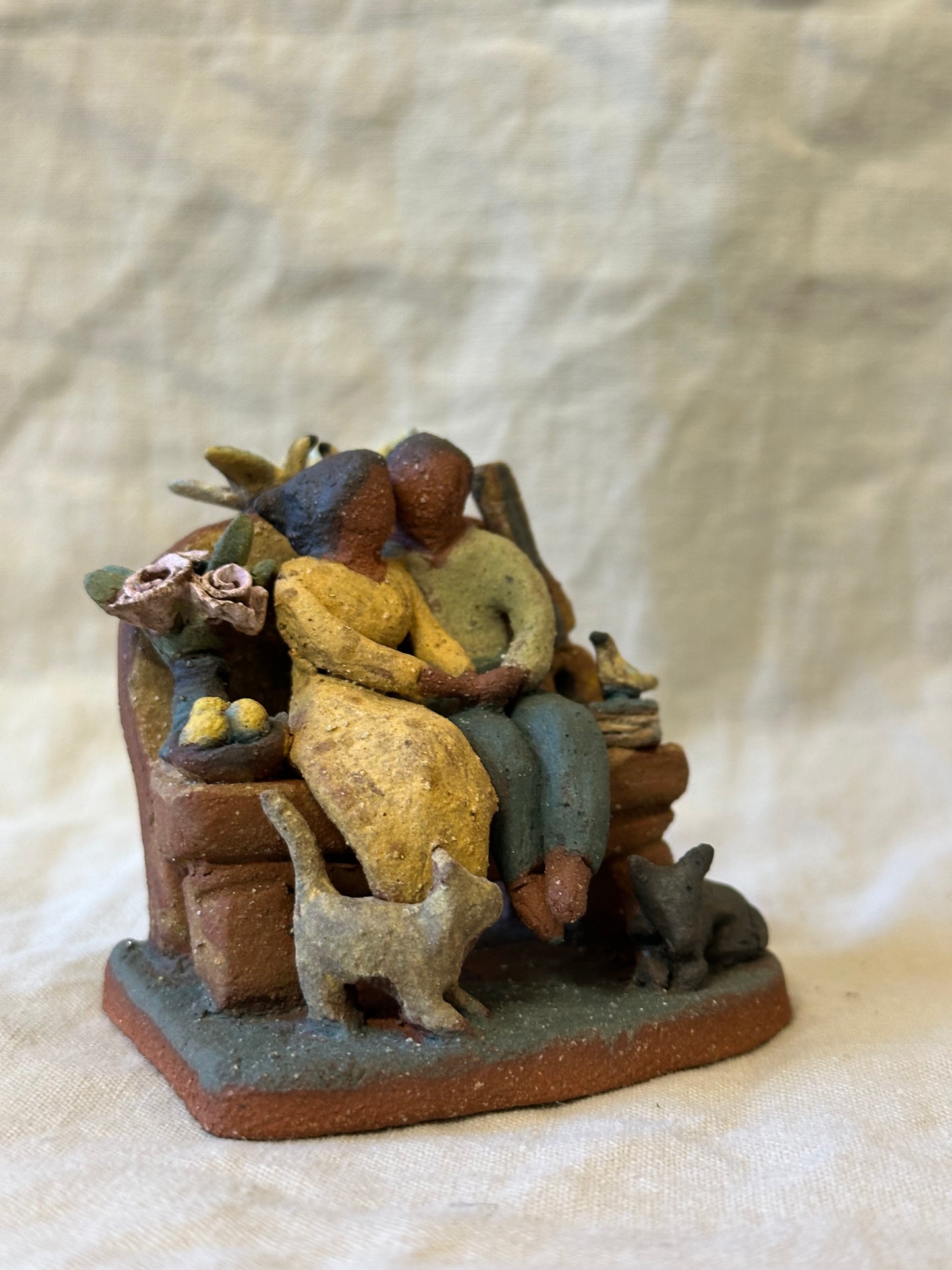 Novios - miniature clay sculpture
