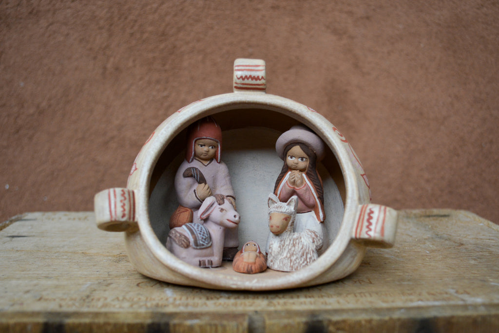 Pot ~ Nativity Scene