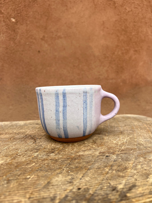Lillac mug + blue stripe + white satin interior