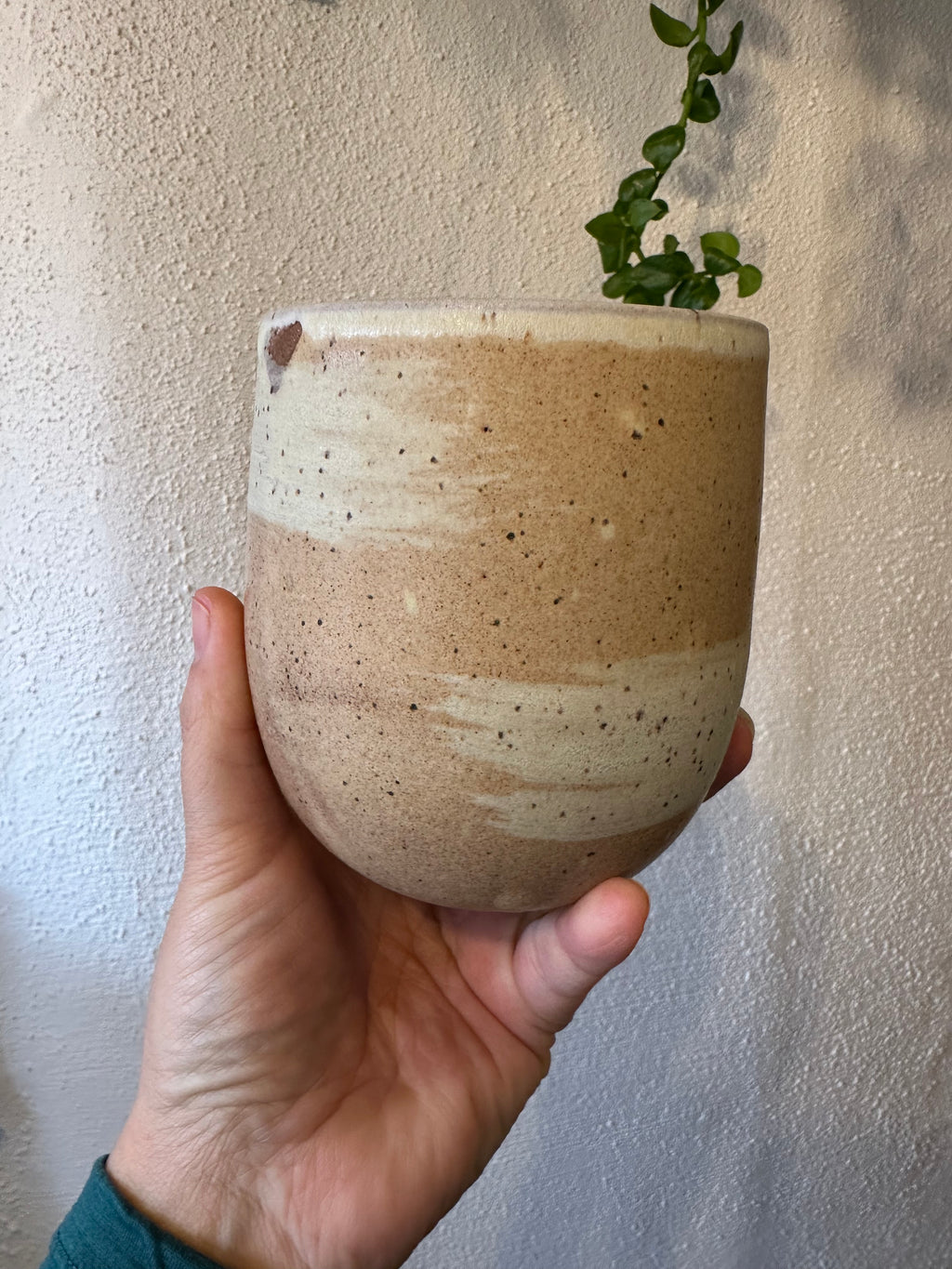 Straw Cup ~ off white speckled interior