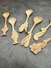 Load image into Gallery viewer, Assorted tiny Wooden Spoon
