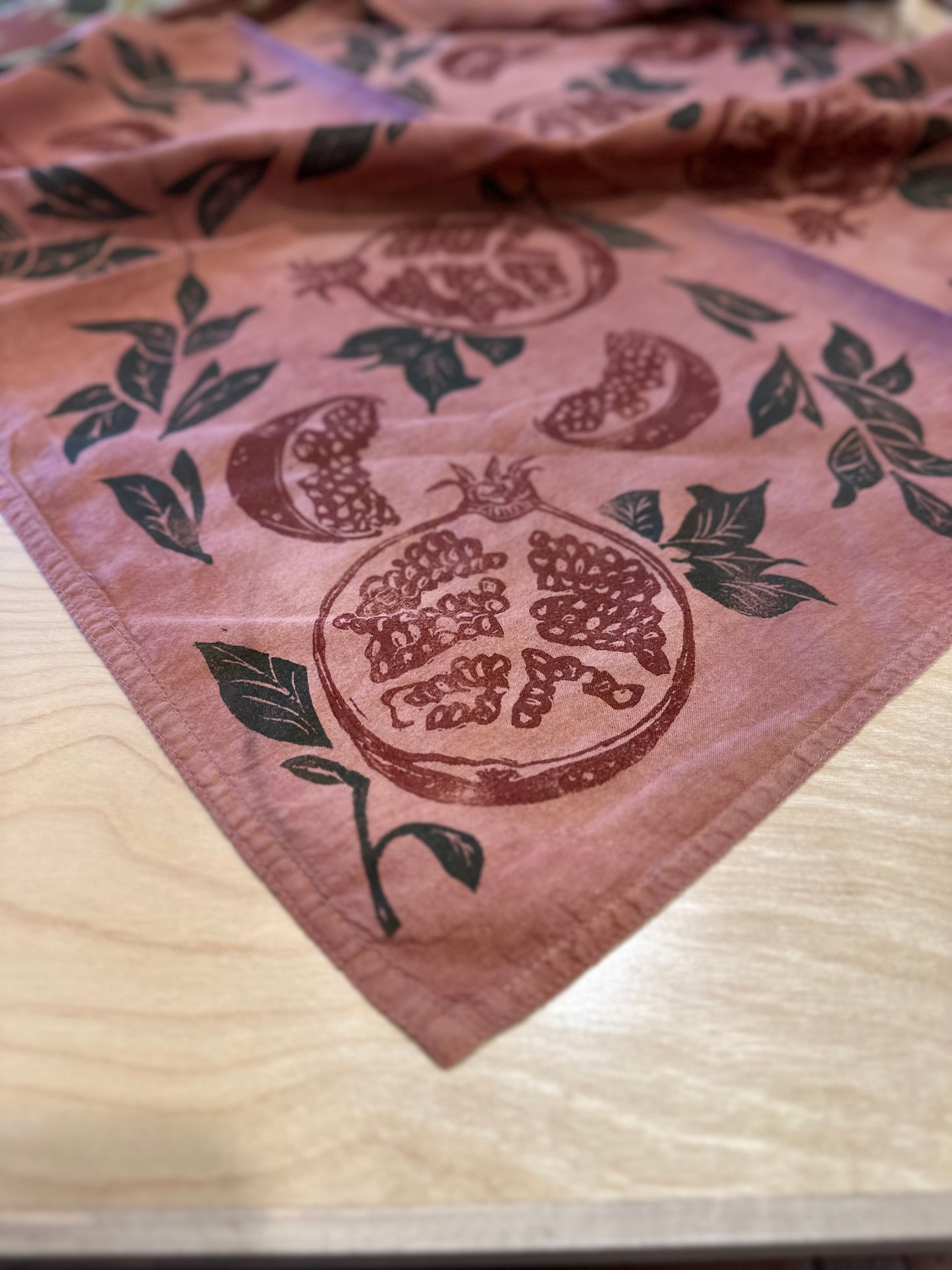 Hand-dyed bandana - Pomegranate