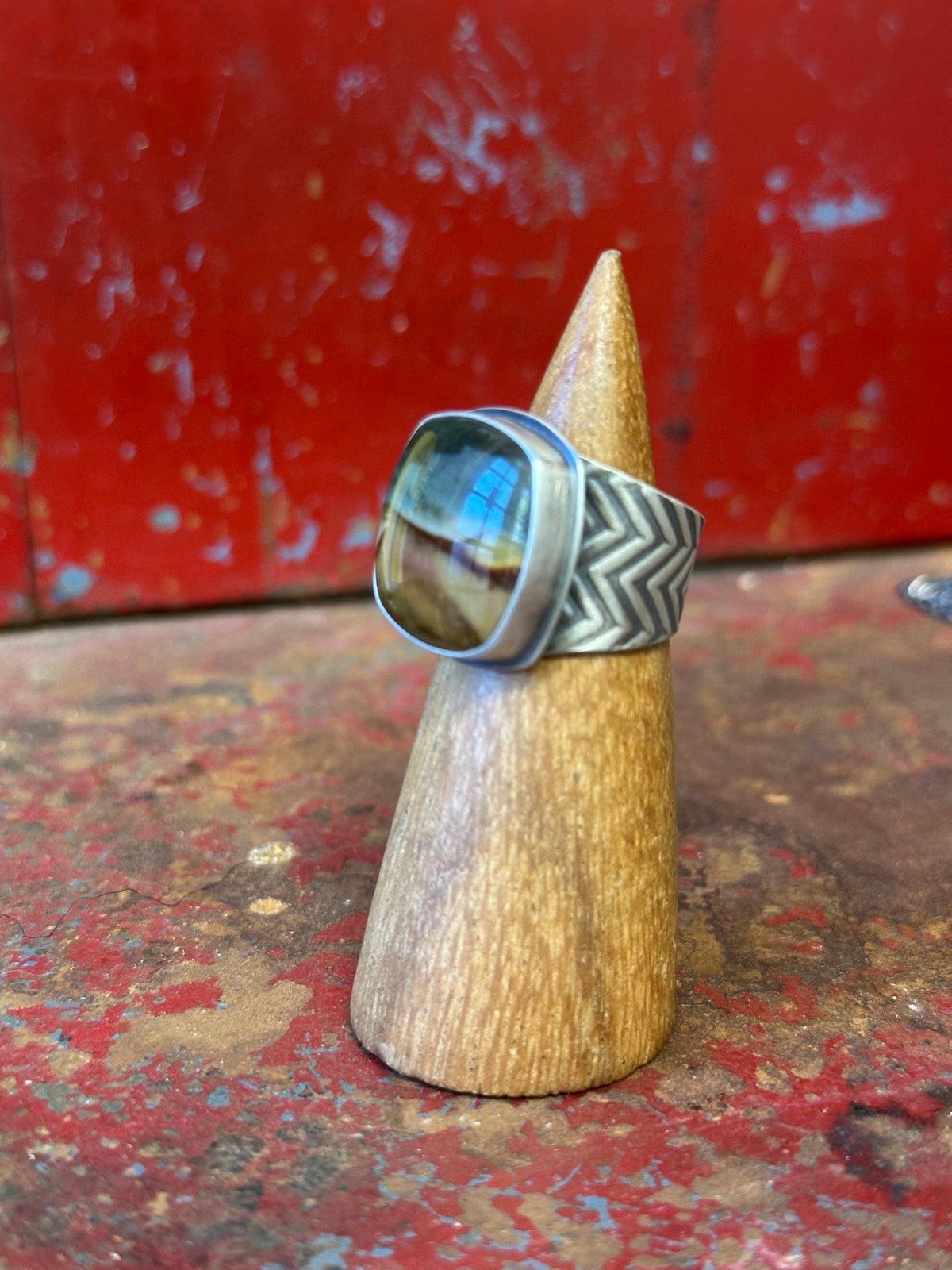 Desert Jasper & Sterling Silver Ring - tapered wide band - Fits size 8