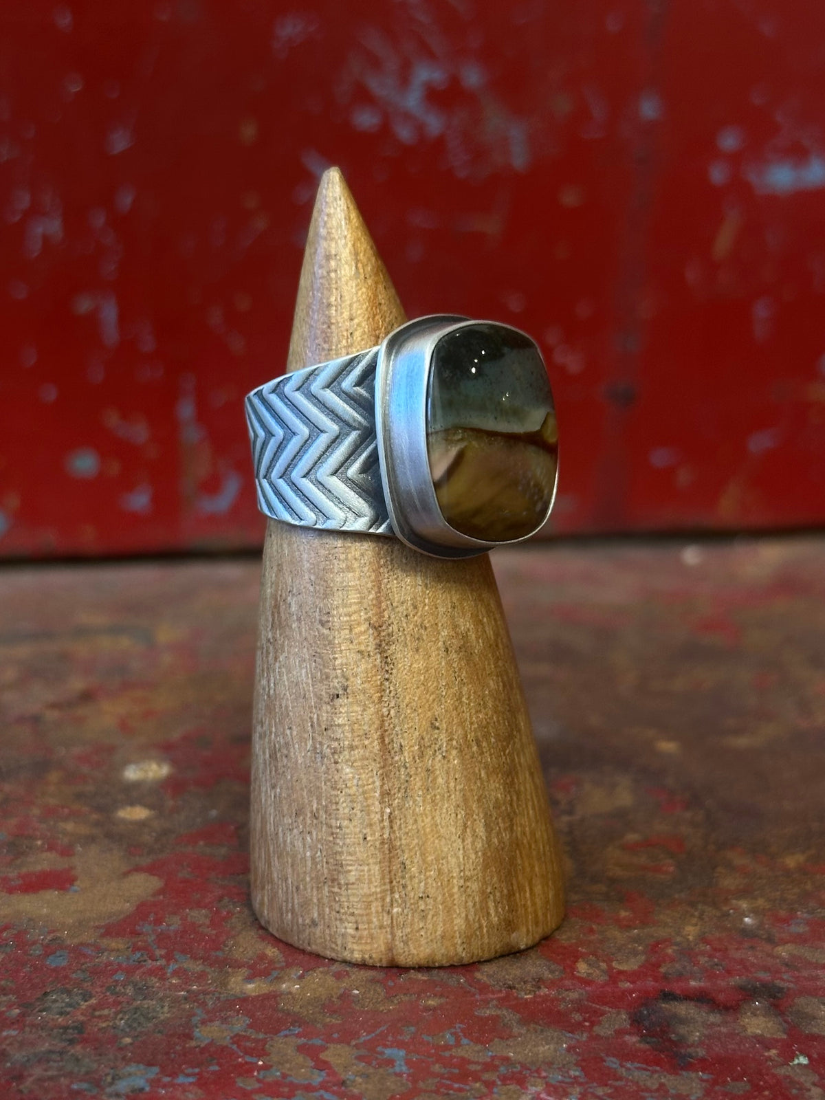 Desert Jasper & Sterling Silver Ring - tapered wide band - Fits size 8