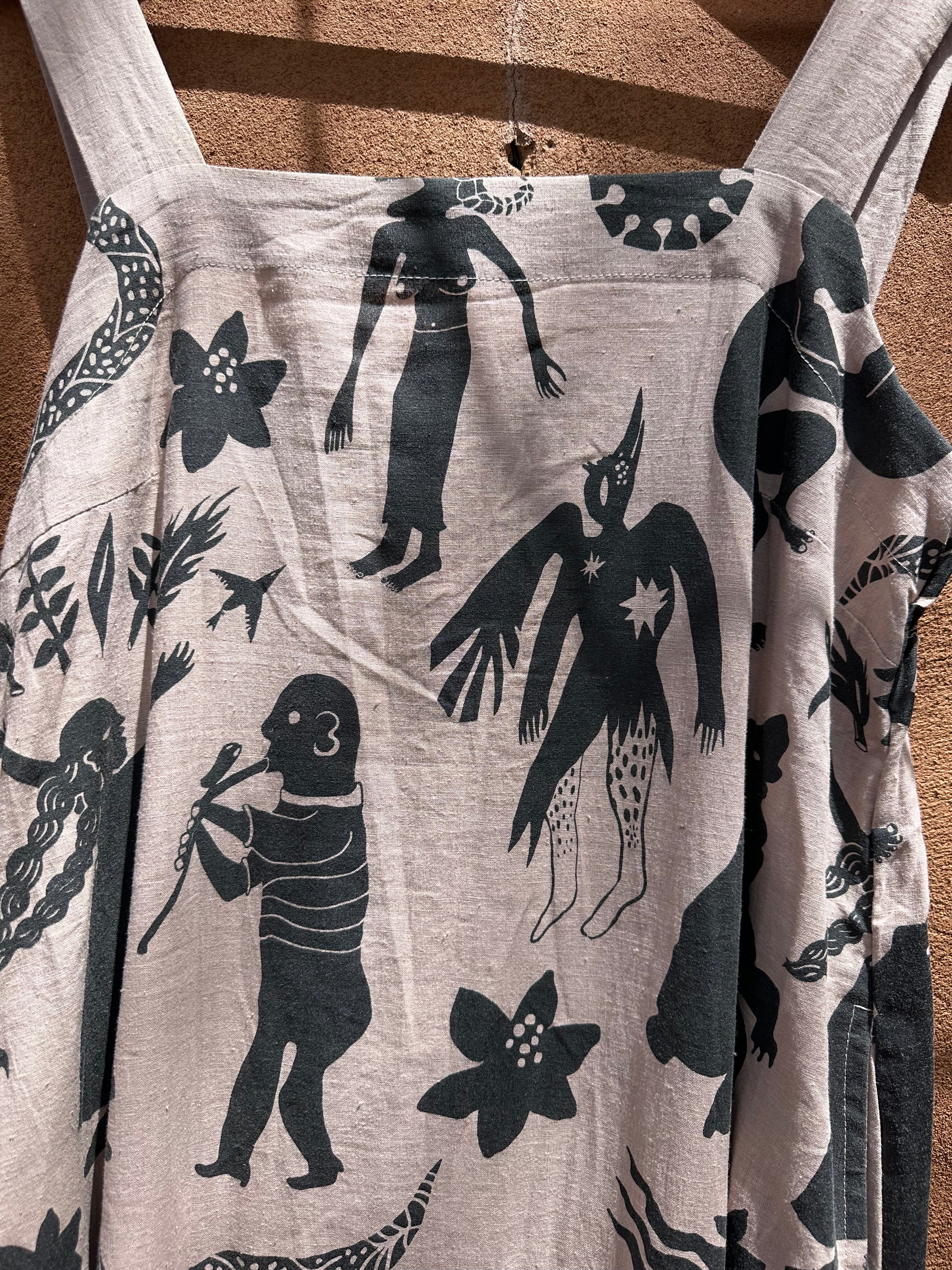 Maxi dresses • Large • Screen Printed Wearable
