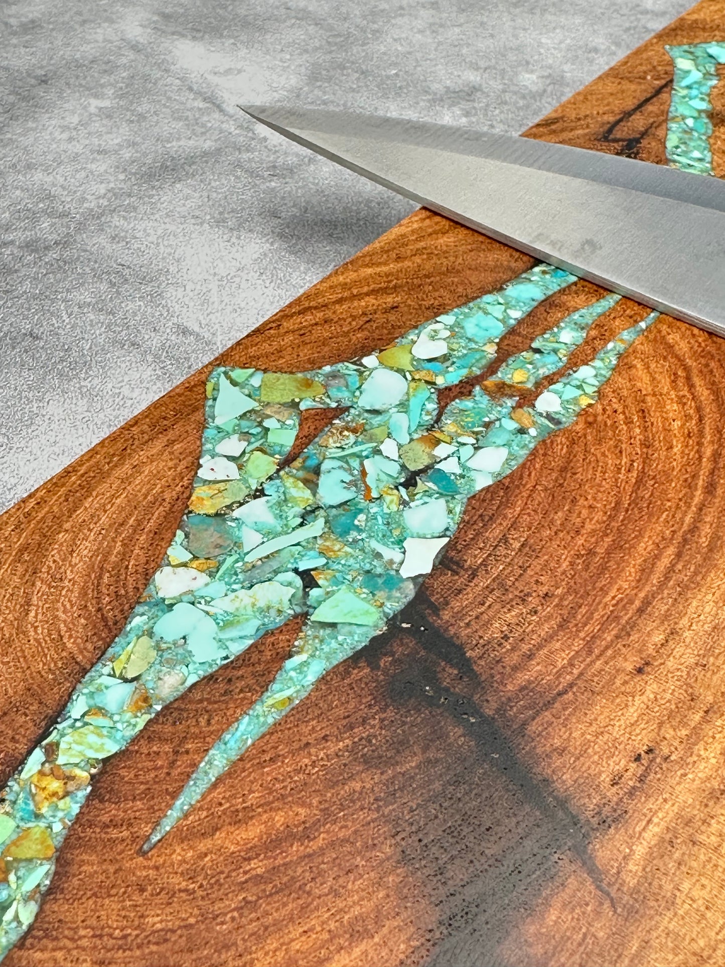 Knife block with Kingman turquoise inlaid ~ Mountains Design