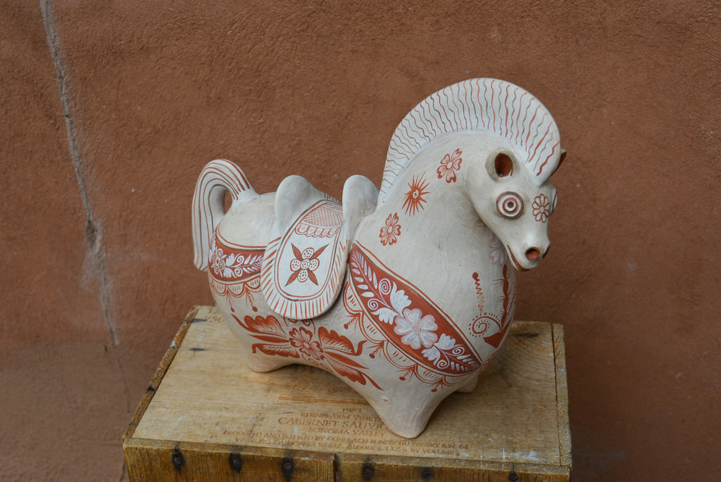 Horse - Red and cream