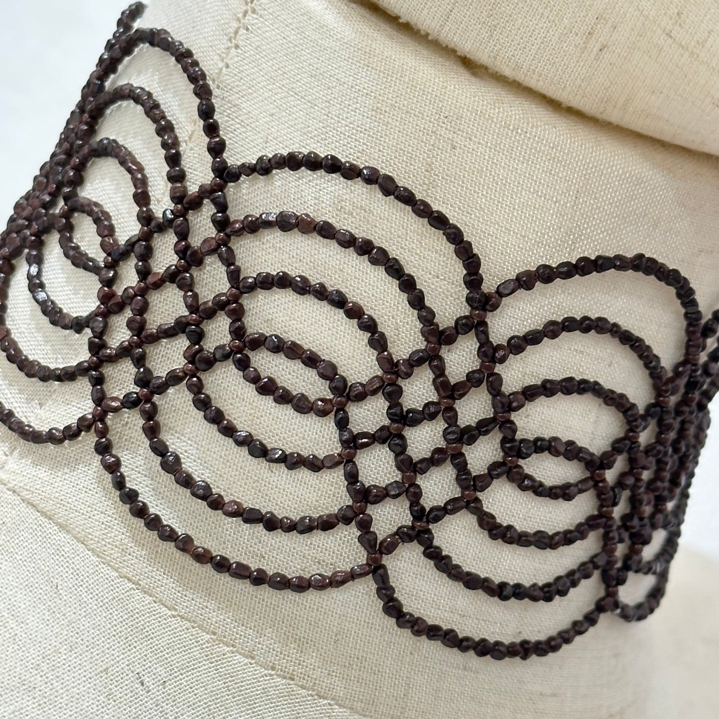 Choker Ikish ~ Dark Brown color ~ Amazonian Seeds