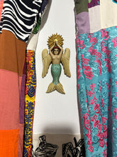 Load image into Gallery viewer, Sirena con alas

