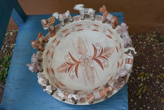 Large animal plate