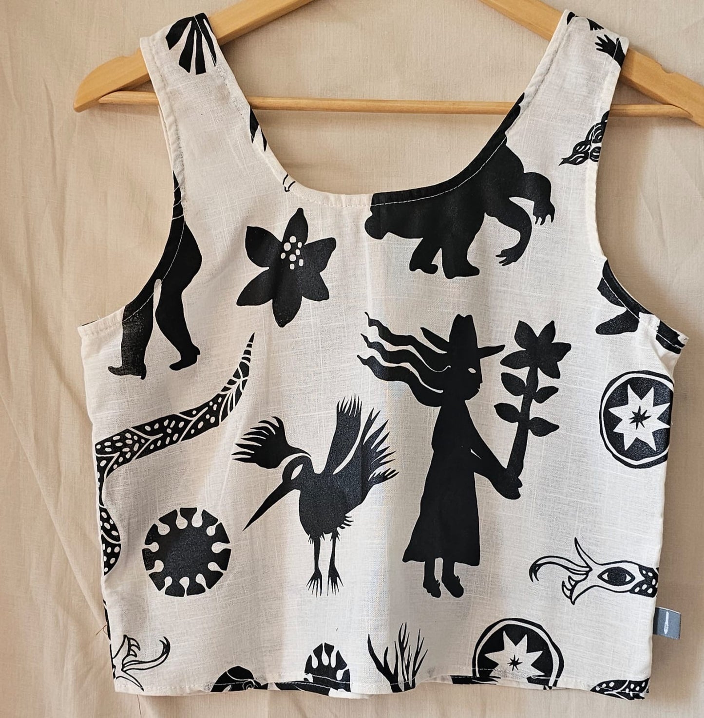 Tank tops ~ Medium - Screen Printed