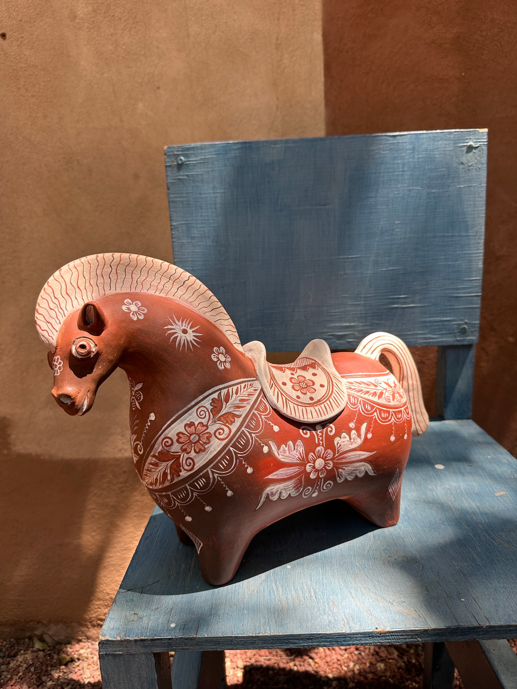 Horse - Red and cream